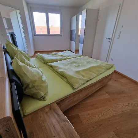 Ferienwohnung Russ شقة
